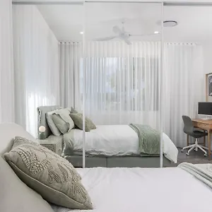 Luxury Mermaid Waters , Gold Coast Australia